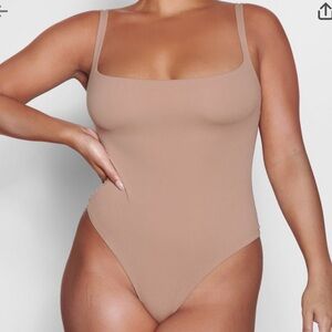Skims fits, everybody square neck bodysuit